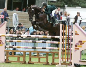 Potter über dem Sprung (Foto: PSV Morel)